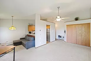 14831 Endicott Way, Apple Valley, MN 55124 - Photo 6
