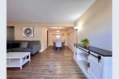 1271 Landmark Trail S, Hopkins, MN 55343 - Photo 4