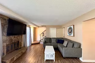 1271 Landmark Trail S, Hopkins, MN 55343 - Photo 4