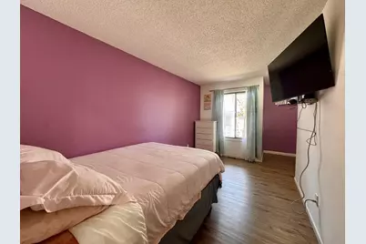 1271 Landmark Trail S, Hopkins, MN 55343 - Photo 12