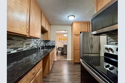 1271 Landmark Trail S, Hopkins, MN 55343 - Photo 6