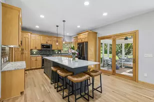 10423 Raleigh Rd, Woodbury, MN 55129 - Photo 10