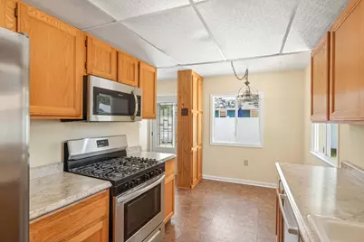 9032 Morgan Avenue S, Bloomington, MN 55431 - Photo 12