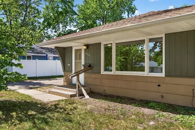 9032 Morgan Avenue S, Bloomington, MN 55431 - Photo 8