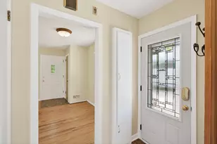 9032 Morgan Ave S, Bloomington, MN 55431 - Photo 10