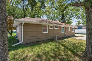 9032 Morgan Ave S, Bloomington, MN 55431 - Photo 32