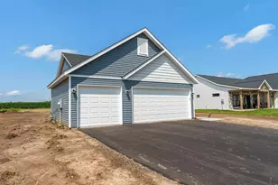 106 Maple Ct, Cannon Falls, MN 55009 - Photo 8