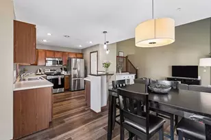 593 Stonewood Way, Burnsville, MN 55306 - Photo 6