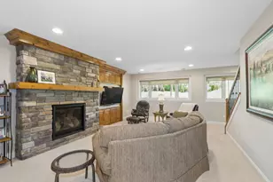 8741 Ghia St NE, Circle Pines, MN 55014 - Photo 16