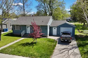 212 E Minnesota St, Saint Joseph, MN 56374 - Photo 2