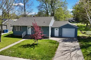 212 E Minnesota St, Saint Joseph, MN 56374 - Photo 2