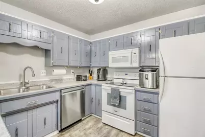 2303 18th Street S, Fargo,  58103 - Photo 10