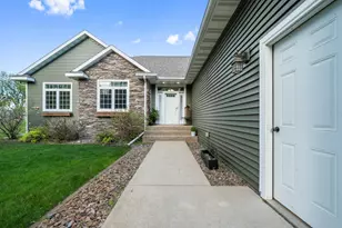 4201 Rue De Frenchman NE, Alexandria, MN 56308 - Photo 2