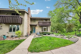 28 Birnamwood Dr, Burnsville, MN 55337 - Photo 2