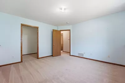 912 Juniper Avenue W, Northfield, MN 55057 - Photo 26