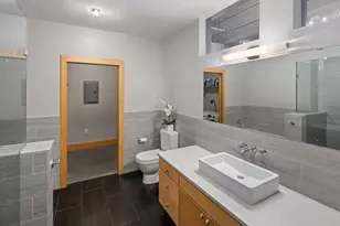 345 6th Ave N, Minneapolis, MN 55401 - Photo 32
