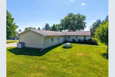 7524 58th St NE, Rochester, MN 55906 - Photo 32