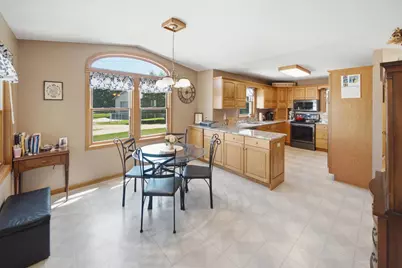 7524 58th St NE, Rochester, MN 55906 - Photo 6