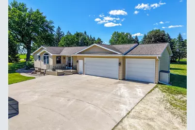 7524 58th St NE, Rochester, MN 55906 - Photo 38