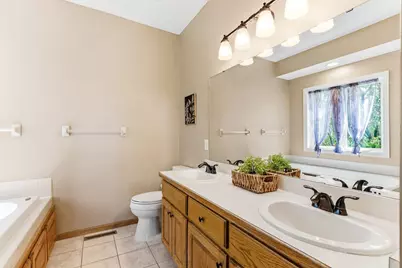 3749 Fox Trail, Saint Bonifacius, MN 55375 - Photo 22