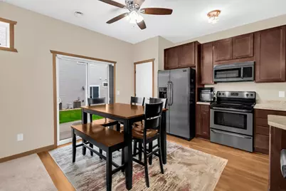 1283 County Road D Circle E #B, Vadnais Heights, MN 55109 - Photo 8