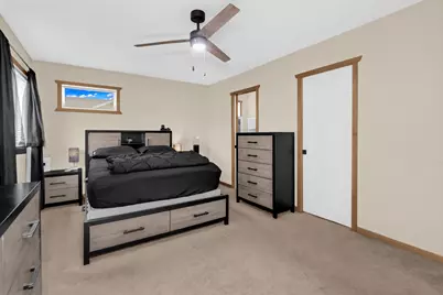 1283 County Road D Circle E #B, Vadnais Heights, MN 55109 - Photo 14