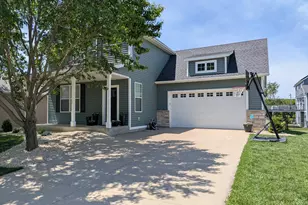 1411 Century Point Ln NE, Rochester, MN 55906 - Photo 4