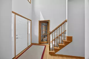 2937 Oakview Dr NE, Rochester, MN 55906 - Photo 6