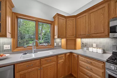 2937 Oakview Drive NE, Rochester, MN 55906 - Photo 16
