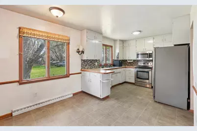 30625 Broadway Street, Lindstrom, MN 55045 - Photo 2