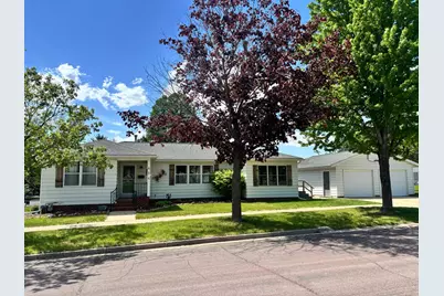 414 S Dewey Street, Fairmont, MN 56031 - Photo 1