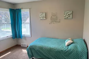 414 S Dewey St, Fairmont, MN 56031 - Photo 38