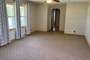 414 S Dewey St, Fairmont, MN 56031 - Photo 12