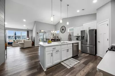 2719 Jacamar Avenue NE, Saint Michael, MN 55376 - Photo 2