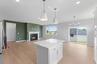 1239 Trail Way, New Richmond, WI 54017 - Photo 6