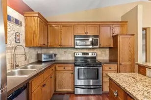 850 Martha Lake Ct, Shoreview, MN 55126 - Photo 22