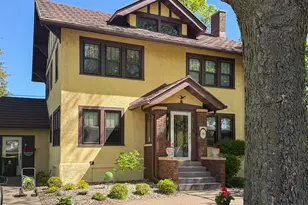 210 E Ciro St, Truman, MN 56088 - Photo 2