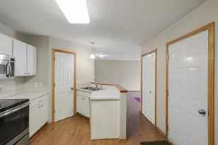 15981 Flotilla Trail, Apple Valley, MN 55124 - Photo 12