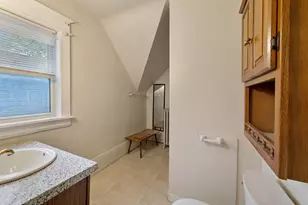985 5th St E, Saint Paul, MN 55106 - Photo 16