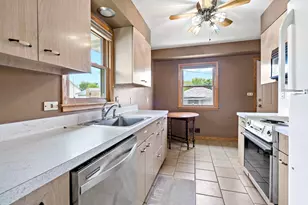 1552 Hoyt Ave E, Saint Paul, MN 55106 - Photo 8
