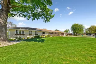 808 Hillcrest Dr, Montgomery, MN 56069 - Photo 40