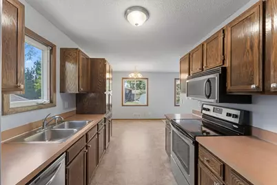 10276 Winter Place, Eden Prairie, MN 55347 - Photo 18