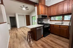 122 Craig Way NE, Fridley, MN 55432 - Photo 10