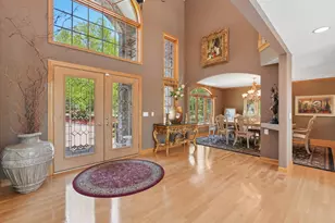 18751 Knollwood Cir, Lakeville, MN 55044 - Photo 4