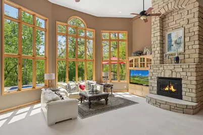 18751 Knollwood Circle, Lakeville, MN 55044 - Photo 10