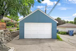582 36 1/2 Ave NE, Minneapolis, MN 55418 - Photo 28