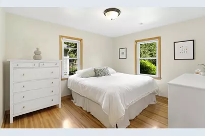 582 36 1/2 Avenue NE, Minneapolis, MN 55418 - Photo 6