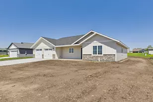 315 11th Street SE, Freeport, MN 56331 - Photo 4