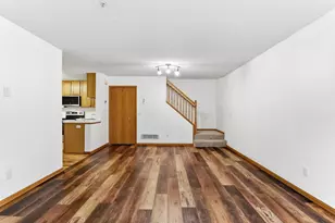 11256 Providence Ln, Eden Prairie, MN 55344 - Photo 6