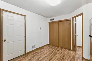 11256 Providence Ln, Eden Prairie, MN 55344 - Photo 12